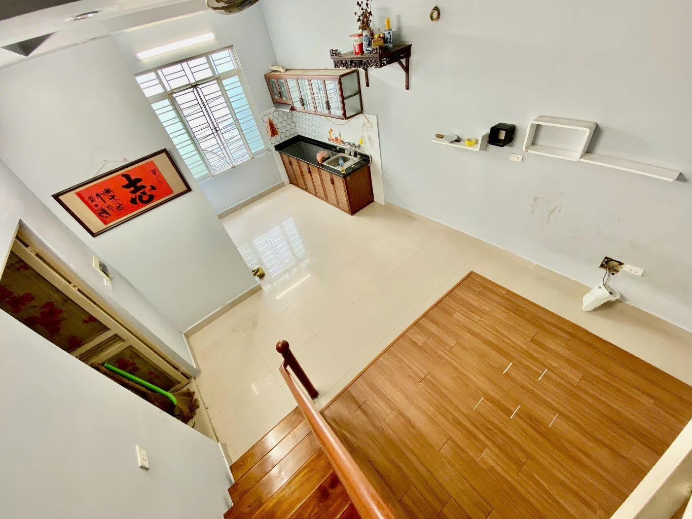 BÁN NHÀ TT NGUYỄN LƯƠNG BẰNG  - ĐỐNG ĐA - 60M2 - 2 TẦNG - 2 TỶ X - SỔ ĐỎ CHÍNH CHỦ - Ảnh 3